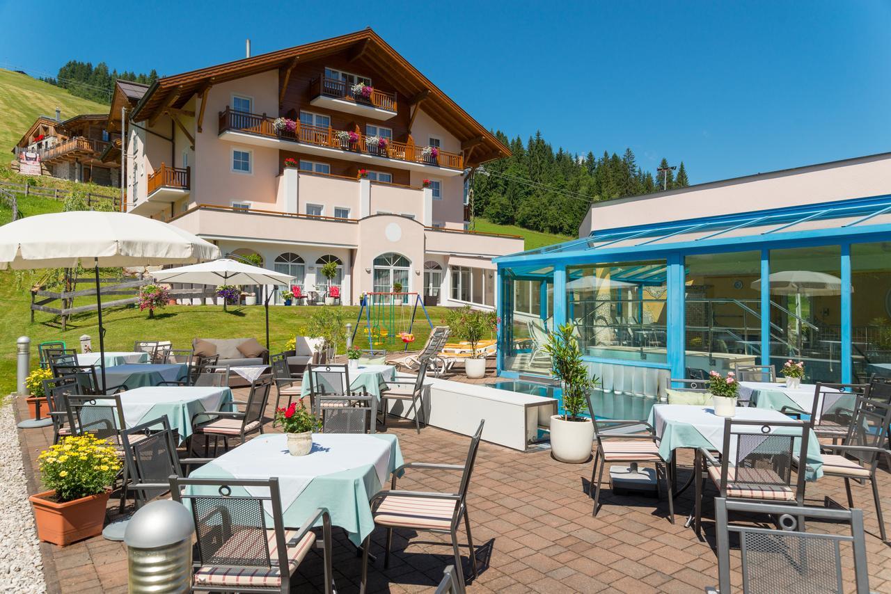 Hotel Vierjahreszeiten フラッハウ エクステリア 写真