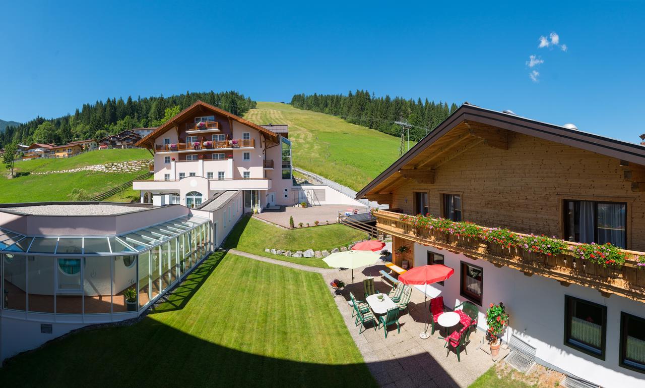 Hotel Vierjahreszeiten フラッハウ エクステリア 写真